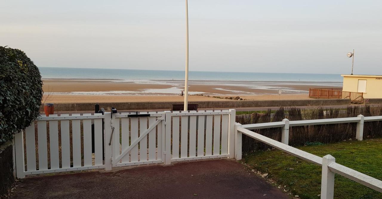 Sejour Romantique A Cabourg, Studio Vue Mer Exterior foto